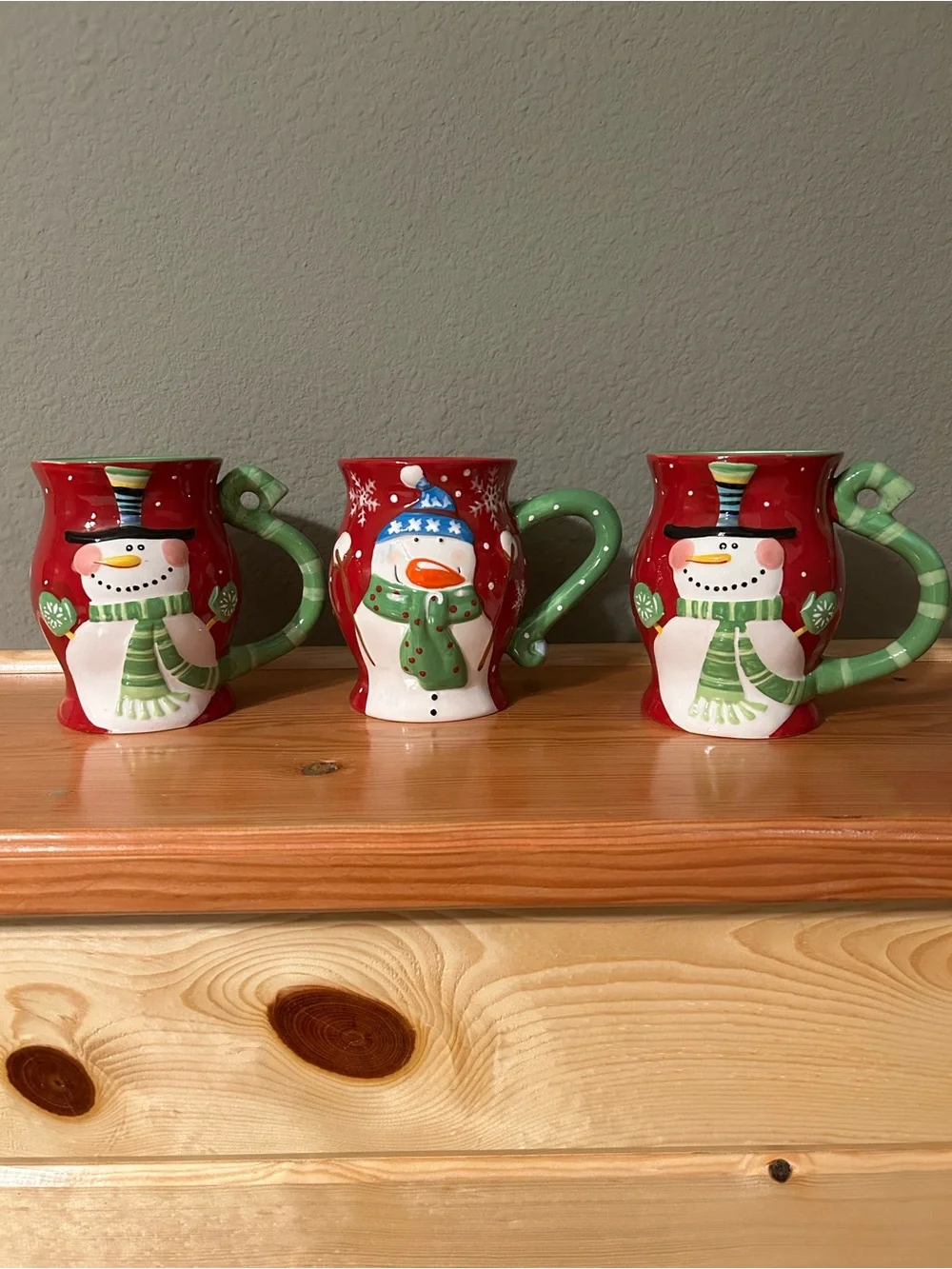 Pier One Jolly Holiday Red Snowman Ceramic Mugs - set of 3 never used